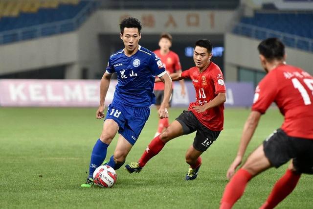 凯斯勒首秀表现惊艳，单场10扣平奥尼尔纪录